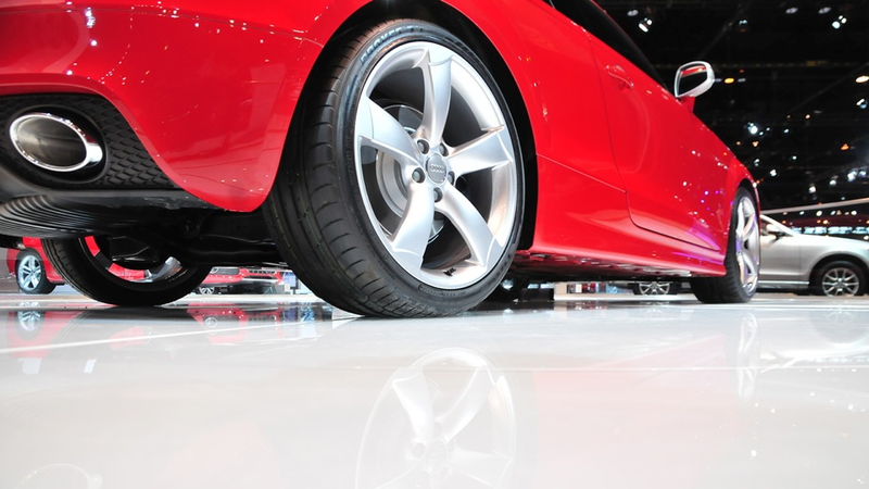 Illustration for article titled Audi TT-RS comes in from the Chicago cold
